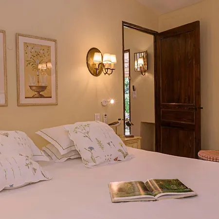 La Bastide Du Calalou; Bw Signature Collection Hotel Moissac-Bellevue
