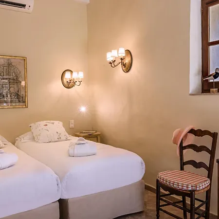 La Bastide Du Calalou; Bw Signature Collection Hotel Moissac-Bellevue